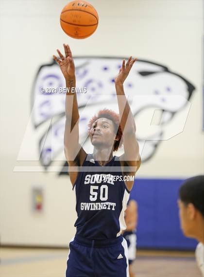 Thumbnail 3 in South Gwinnett vs Stephenson (Battle-On-The-Mountain Classic) photogallery.