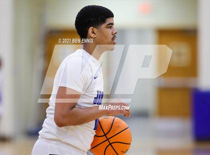 Thumbnail 2 in South Gwinnett vs Stephenson (Battle-On-The-Mountain Classic) photogallery.