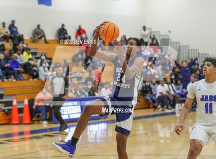 Thumbnail 1 in South Gwinnett vs Stephenson (Battle-On-The-Mountain Classic) photogallery.