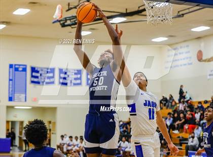 Thumbnail 1 in South Gwinnett vs Stephenson (Battle-On-The-Mountain Classic) photogallery.
