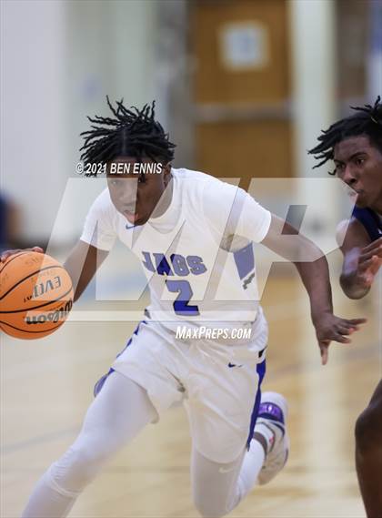 Thumbnail 2 in South Gwinnett vs Stephenson (Battle-On-The-Mountain Classic) photogallery.