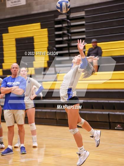 Thumbnail 2 in Rocklin vs Pleasant Valley (Del Oro Tournament) photogallery.