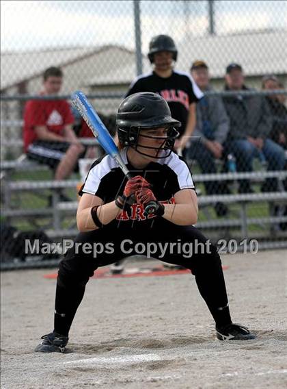 Thumbnail 2 in Guilford vs Harlem photogallery.