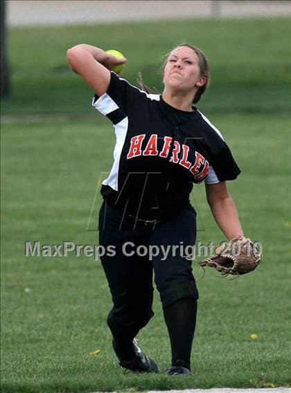 Thumbnail 3 in Guilford vs Harlem photogallery.
