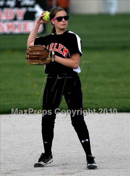 Thumbnail 1 in Guilford vs Harlem photogallery.