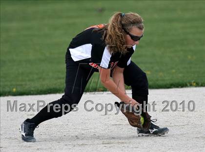 Thumbnail 1 in Guilford vs Harlem photogallery.