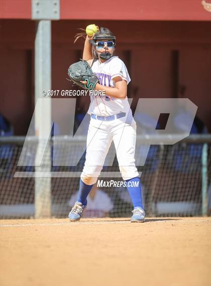 Thumbnail 3 in Rivera vs. University (CIF LACS D4 Final) photogallery.