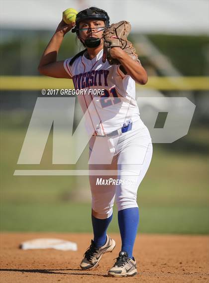 Thumbnail 3 in Rivera vs. University (CIF LACS D4 Final) photogallery.