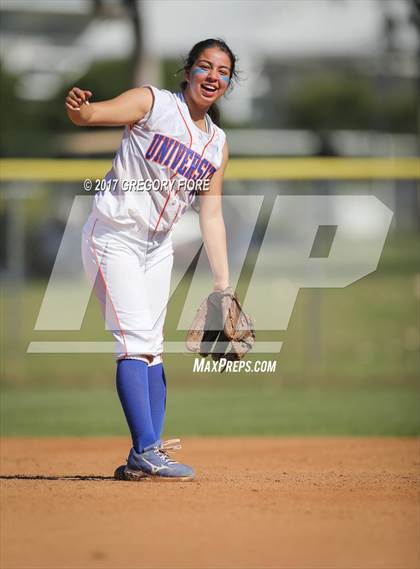 Thumbnail 2 in Rivera vs. University (CIF LACS D4 Final) photogallery.