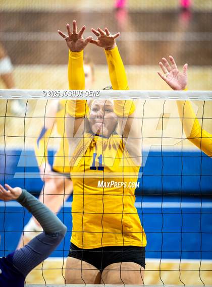 Thumbnail 2 in Simla vs. Sedgwick County (CHSAA 2A Championship) photogallery.