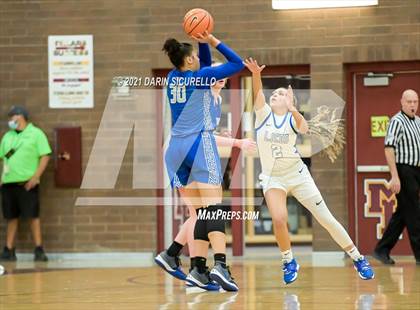 Thumbnail 2 in La Jolla Country Day vs. Fremont (Nike Tournament of Champions) photogallery.