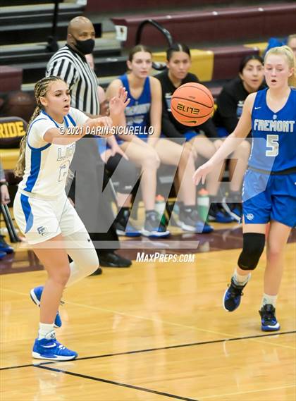 Thumbnail 3 in La Jolla Country Day vs. Fremont (Nike Tournament of Champions) photogallery.