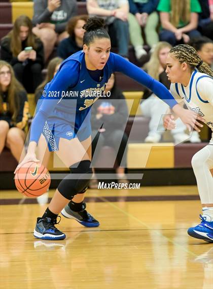 Thumbnail 1 in La Jolla Country Day vs. Fremont (Nike Tournament of Champions) photogallery.