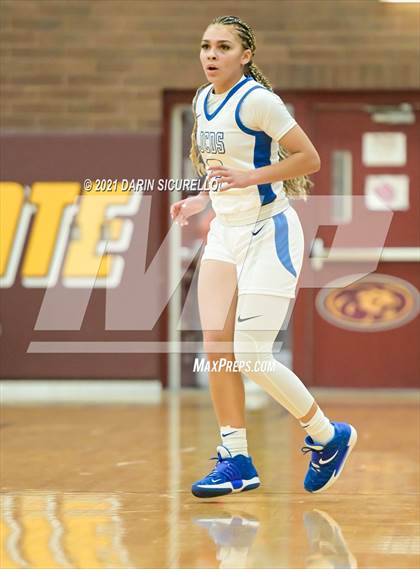 Thumbnail 1 in La Jolla Country Day vs. Fremont (Nike Tournament of Champions) photogallery.