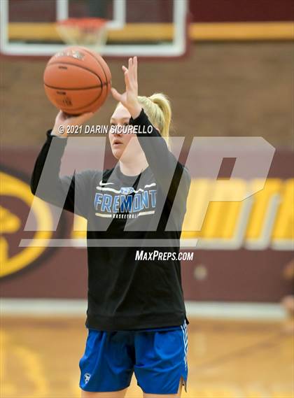 Thumbnail 1 in La Jolla Country Day vs. Fremont (Nike Tournament of Champions) photogallery.
