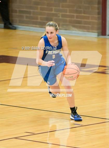 Thumbnail 3 in La Jolla Country Day vs. Fremont (Nike Tournament of Champions) photogallery.