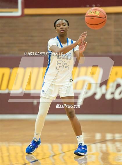 Thumbnail 3 in La Jolla Country Day vs. Fremont (Nike Tournament of Champions) photogallery.