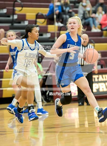 Thumbnail 3 in La Jolla Country Day vs. Fremont (Nike Tournament of Champions) photogallery.