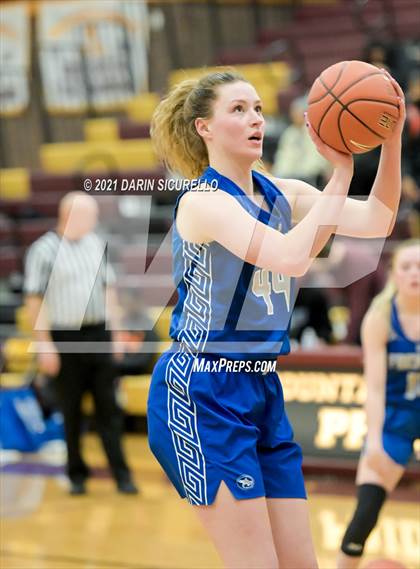 Thumbnail 3 in La Jolla Country Day vs. Fremont (Nike Tournament of Champions) photogallery.