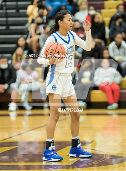 Thumbnail 2 in La Jolla Country Day vs. Fremont (Nike Tournament of Champions) photogallery.
