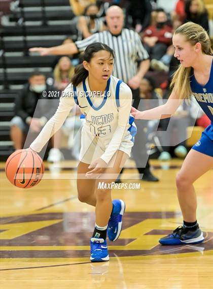 Thumbnail 3 in La Jolla Country Day vs. Fremont (Nike Tournament of Champions) photogallery.