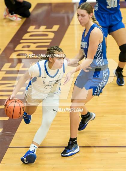 Thumbnail 2 in La Jolla Country Day vs. Fremont (Nike Tournament of Champions) photogallery.