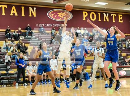 Thumbnail 1 in La Jolla Country Day vs. Fremont (Nike Tournament of Champions) photogallery.