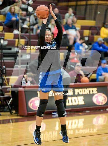 Thumbnail 1 in La Jolla Country Day vs. Fremont (Nike Tournament of Champions) photogallery.