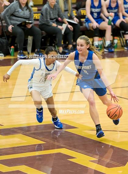 Thumbnail 1 in La Jolla Country Day vs. Fremont (Nike Tournament of Champions) photogallery.