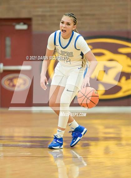Thumbnail 2 in La Jolla Country Day vs. Fremont (Nike Tournament of Champions) photogallery.