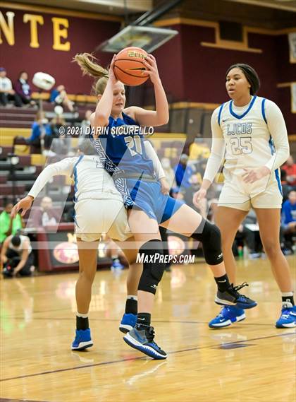 Thumbnail 1 in La Jolla Country Day vs. Fremont (Nike Tournament of Champions) photogallery.