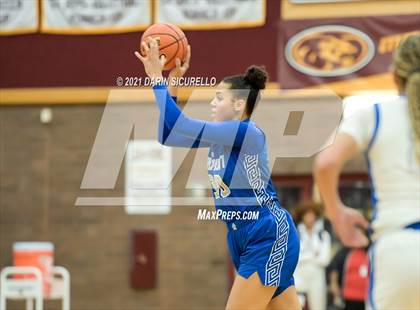 Thumbnail 1 in La Jolla Country Day vs. Fremont (Nike Tournament of Champions) photogallery.