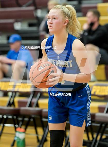 Thumbnail 3 in La Jolla Country Day vs. Fremont (Nike Tournament of Champions) photogallery.