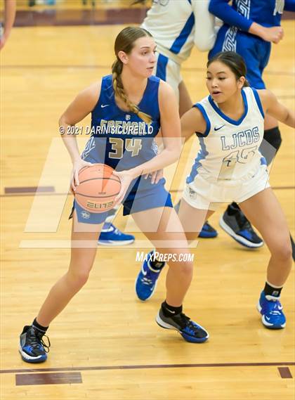 Thumbnail 2 in La Jolla Country Day vs. Fremont (Nike Tournament of Champions) photogallery.
