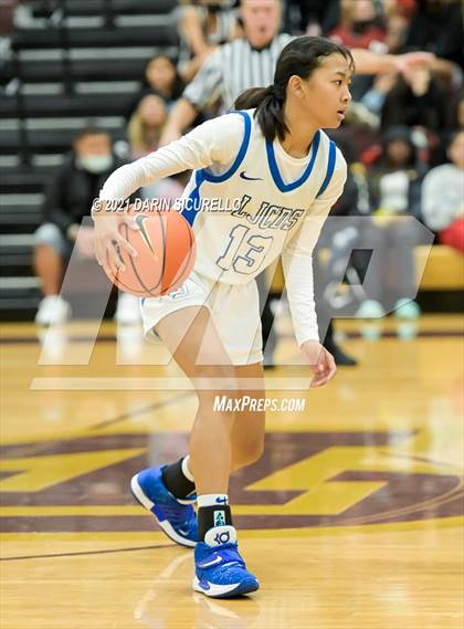 Thumbnail 1 in La Jolla Country Day vs. Fremont (Nike Tournament of Champions) photogallery.