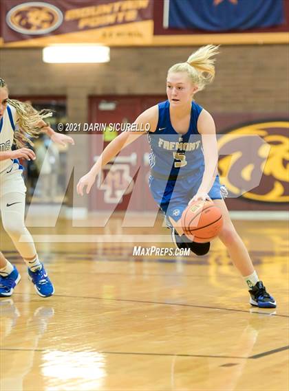 Thumbnail 1 in La Jolla Country Day vs. Fremont (Nike Tournament of Champions) photogallery.