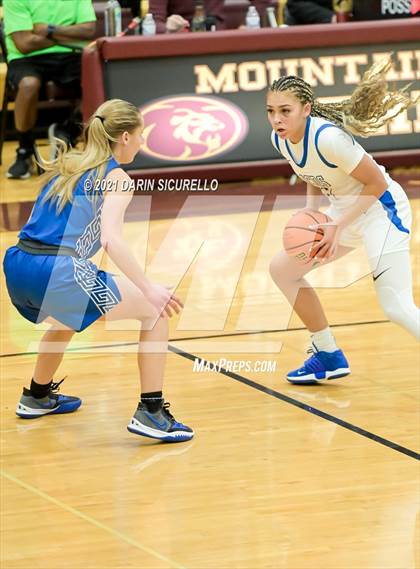 Thumbnail 2 in La Jolla Country Day vs. Fremont (Nike Tournament of Champions) photogallery.