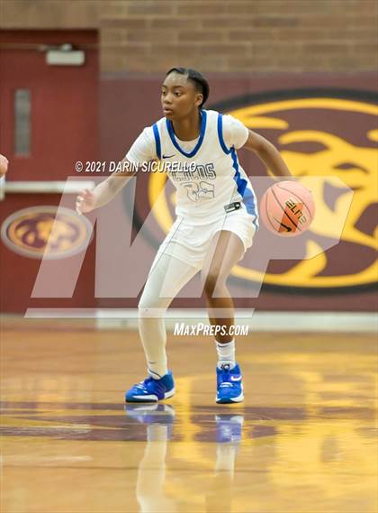 Thumbnail 2 in La Jolla Country Day vs. Fremont (Nike Tournament of Champions) photogallery.