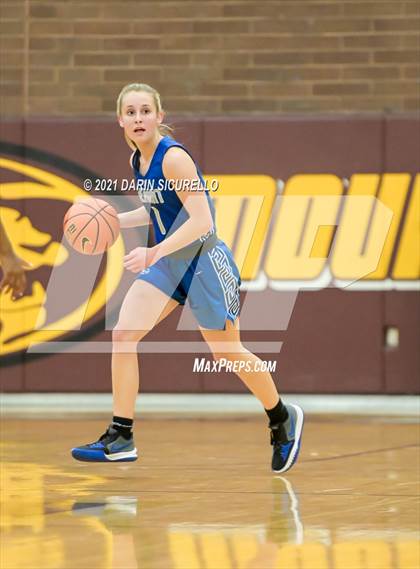Thumbnail 1 in La Jolla Country Day vs. Fremont (Nike Tournament of Champions) photogallery.