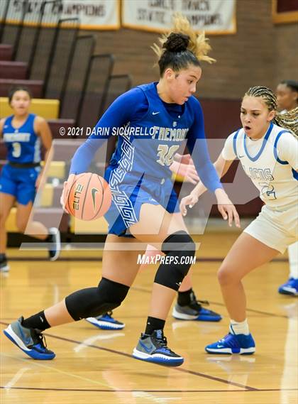Thumbnail 1 in La Jolla Country Day vs. Fremont (Nike Tournament of Champions) photogallery.