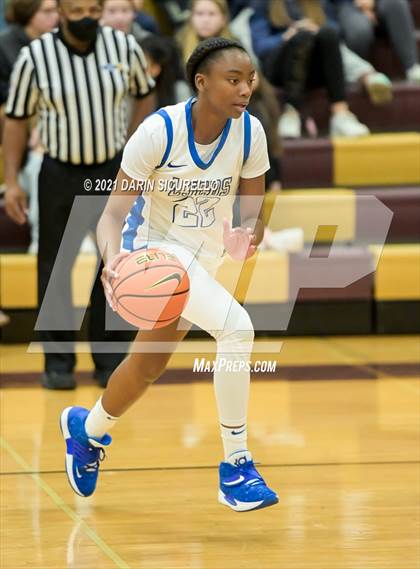 Thumbnail 2 in La Jolla Country Day vs. Fremont (Nike Tournament of Champions) photogallery.