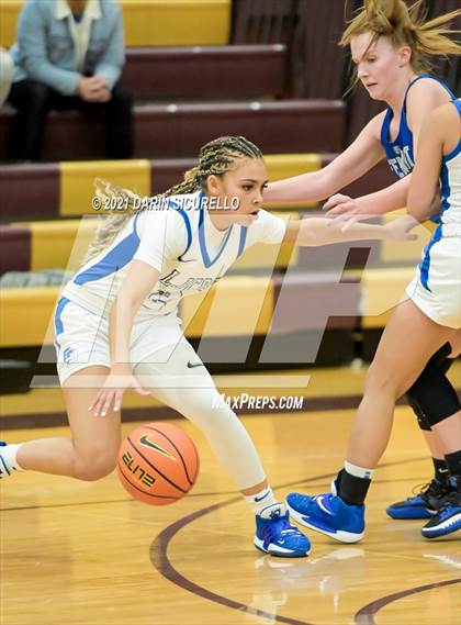 Thumbnail 1 in La Jolla Country Day vs. Fremont (Nike Tournament of Champions) photogallery.