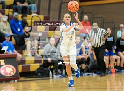 Thumbnail 2 in La Jolla Country Day vs. Fremont (Nike Tournament of Champions) photogallery.