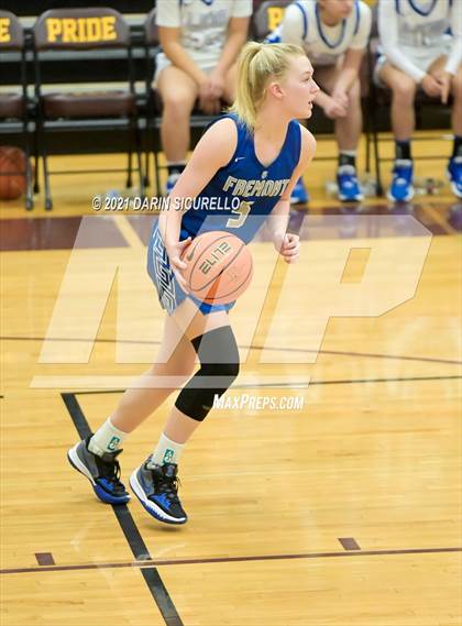Thumbnail 2 in La Jolla Country Day vs. Fremont (Nike Tournament of Champions) photogallery.