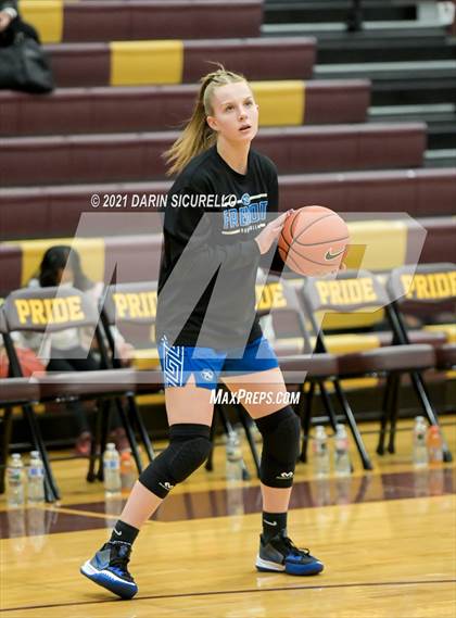 Thumbnail 2 in La Jolla Country Day vs. Fremont (Nike Tournament of Champions) photogallery.