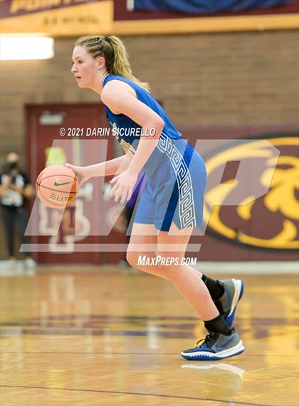 Thumbnail 2 in La Jolla Country Day vs. Fremont (Nike Tournament of Champions) photogallery.
