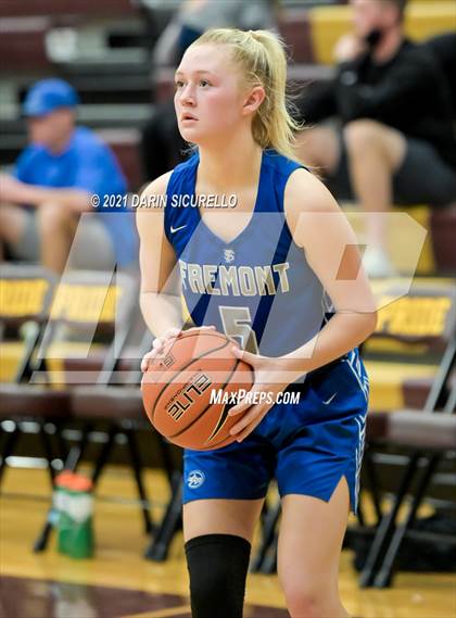 Thumbnail 1 in La Jolla Country Day vs. Fremont (Nike Tournament of Champions) photogallery.