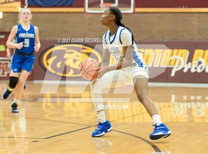 Thumbnail 3 in La Jolla Country Day vs. Fremont (Nike Tournament of Champions) photogallery.