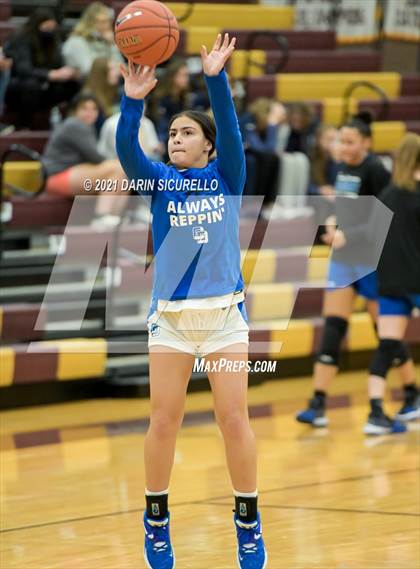 Thumbnail 3 in La Jolla Country Day vs. Fremont (Nike Tournament of Champions) photogallery.