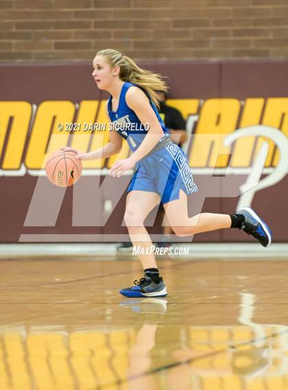 Thumbnail 2 in La Jolla Country Day vs. Fremont (Nike Tournament of Champions) photogallery.